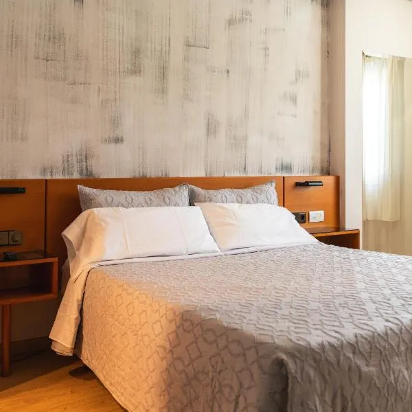 Motel Venecia, ξενοδοχείο σε Taboadela