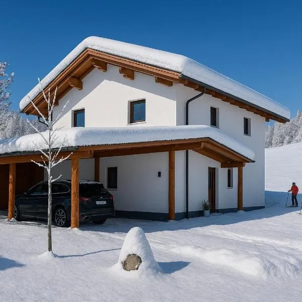 Chalet Giusto, hotel in Kötschach