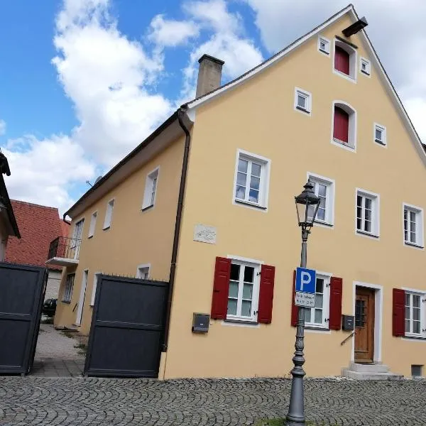Gemütliche Zimmer im historischen Berching, hotel en Berching