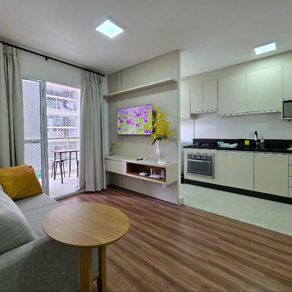 Apt 2 quartos no Royal Legacy com piscina/academia