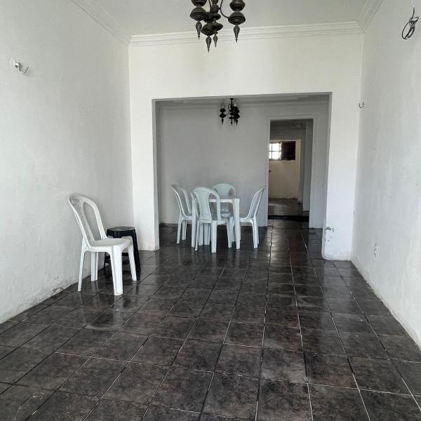 Casa com piscina no Centro da cidade