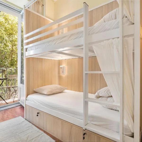 Hostel Anguita, hotel in Madrid