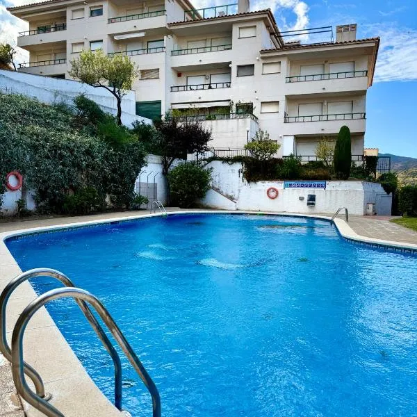 Apartamento 1 con Piscina en Llança, hotel em Llançà