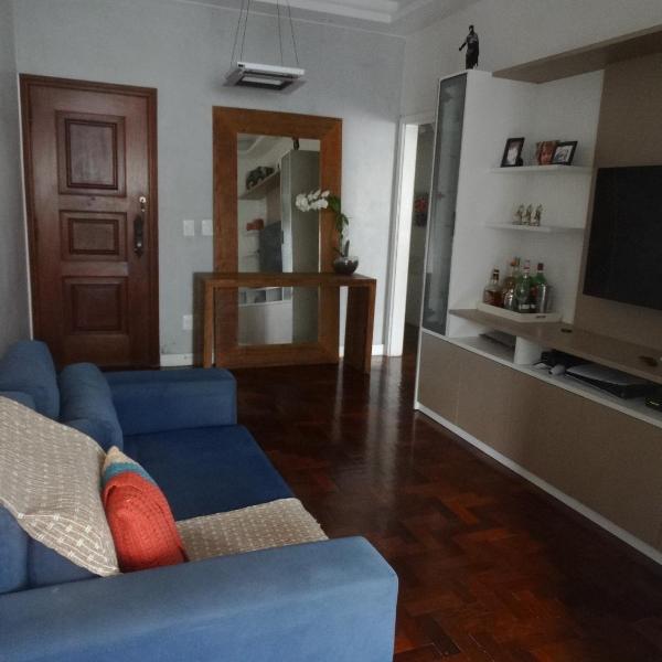 Quadra da praia, ao lado do Copacabana Palace e Metrô