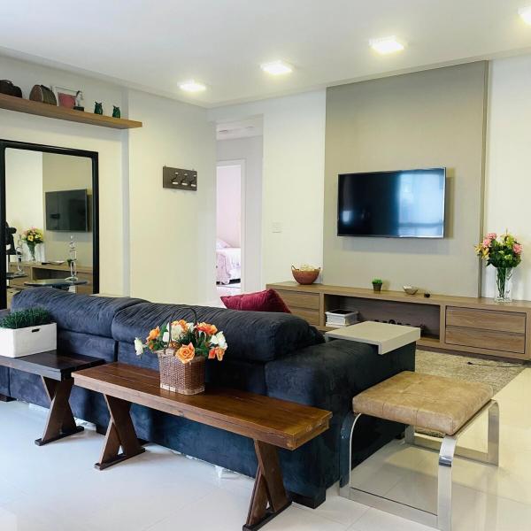 Amplo apartamento perto da praia