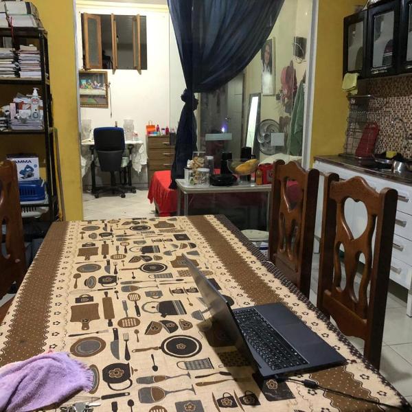 suíte climatizada com sala e cozinha familiar