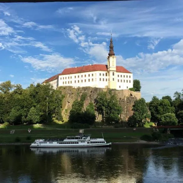 City Apartment Děčín, hotell i Děčín