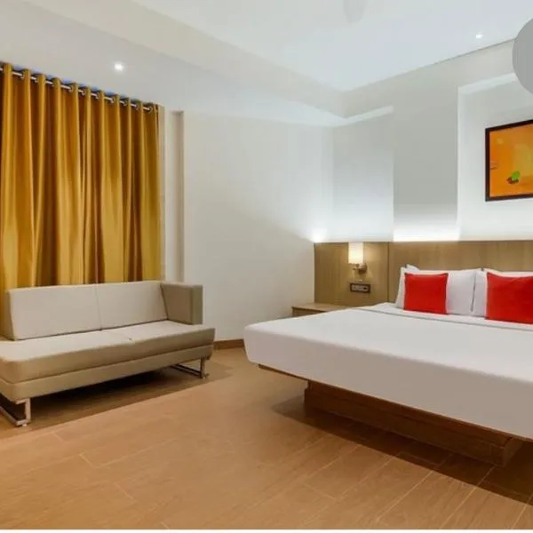 Hotel Red Plaza -Near Delhi Airport & Free Airport Drop, hotel in New Delhi