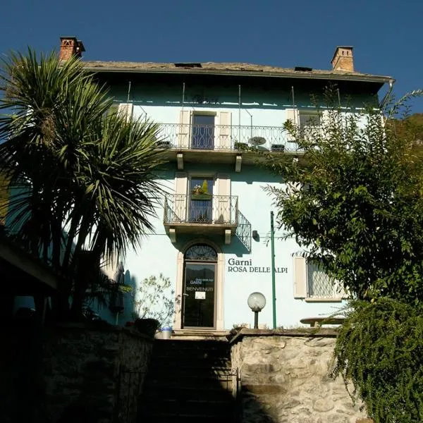 Garni Rosa Delle Alpi, hotel v destinaci Gordola
