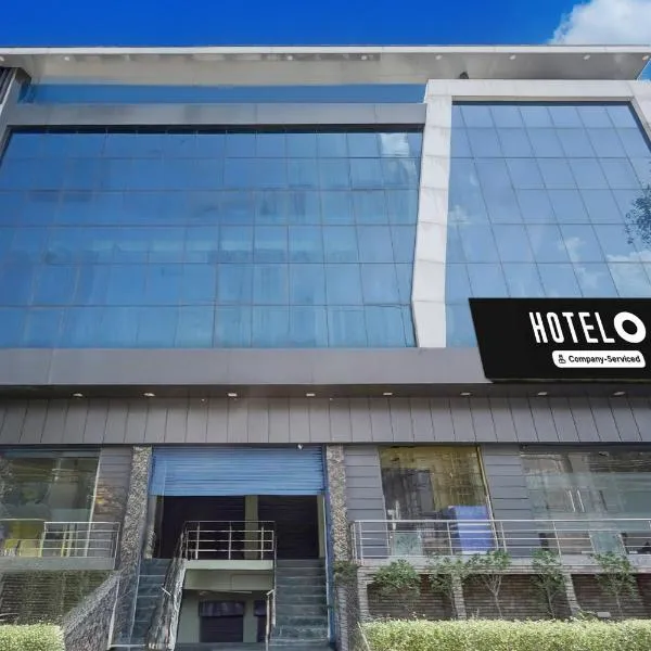 Super Hotel O Blue World Theme Park Formerly Hotel Mandhana, hotel in Kānpur