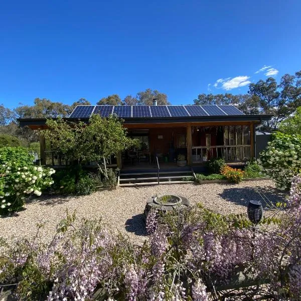 Starlight Lodge, hotel in Yea