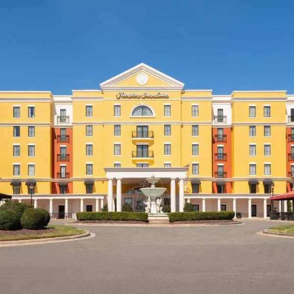 Hampton Inn & Suites South Park at Phillips Place, hotel en Charlotte