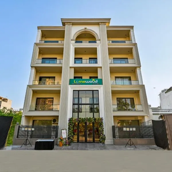 Limewood Signature - Golf Course Road, ξενοδοχείο σε Γκουργκάον