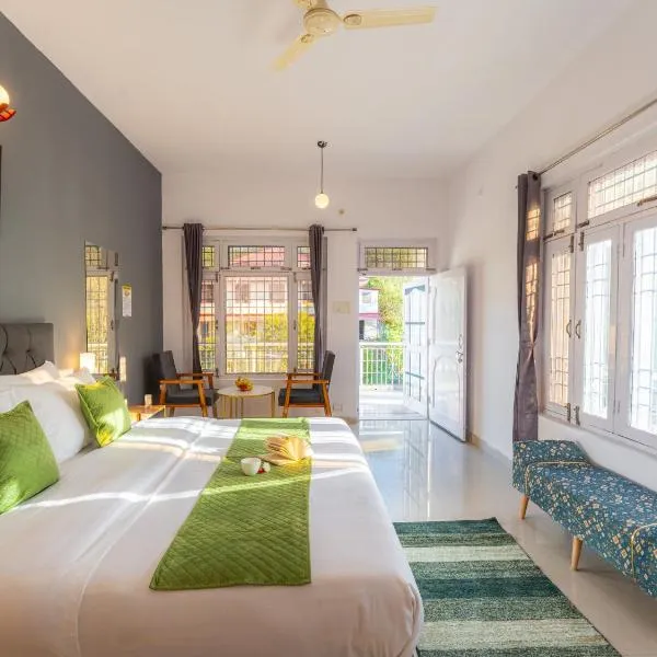 Moustache Bir, hotell i Bīr