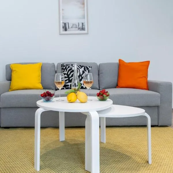 Le Coq Franciosy - AC - WiFi - New - Sea, hotel in Menton