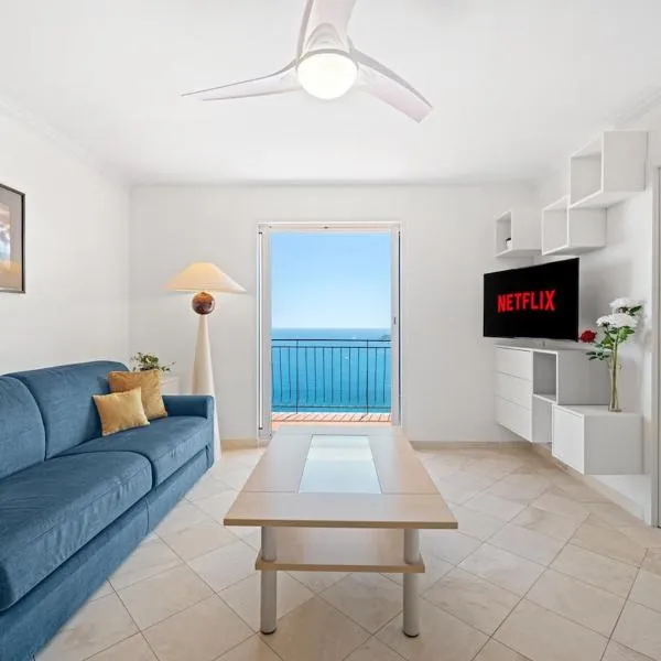 Le COQ Gabriel - Parking - Amazing view, hotel v destinaci Roquebrune-Cap-Martin