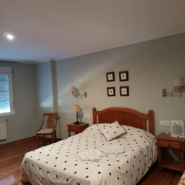 Pensión Casa Pachín, hotel v destinaci Taragoña