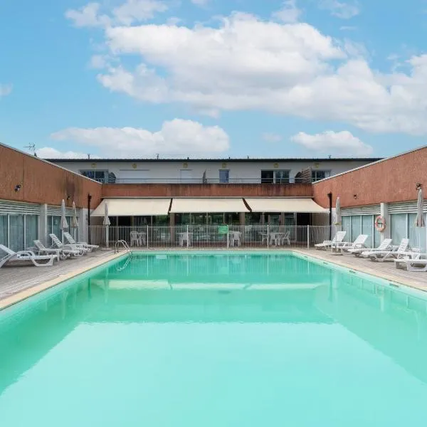 Vacancéole - Domaine du Green, Hotel in Rivières