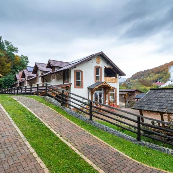 Pensiunea Popas Pop, Strambu-Baiut, Maramures、Băiuţのホテル