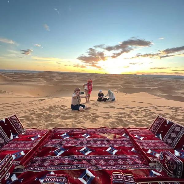 Honeymoon Luxury Camp, hotell i Merzouga