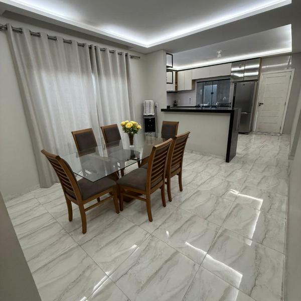 Casa de 4 Quartos - 2 suites