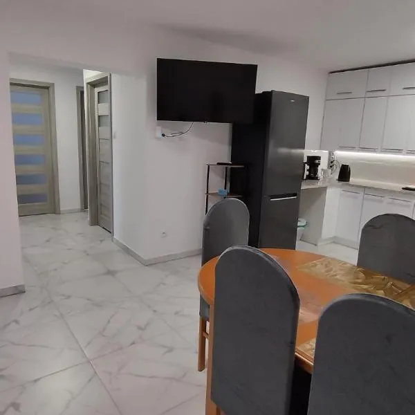 Apartament I Na Słonku, hotel in Dzierzgoń