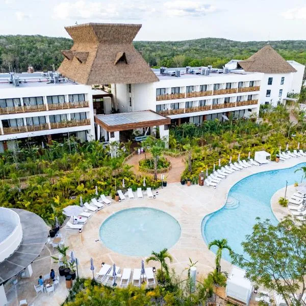 Hotel Mundo Maya Nuevo Uxmal, hotel in Santa Elena