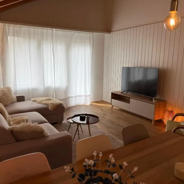 Mountain Glow Apartment, hotel v destinaci Täsch