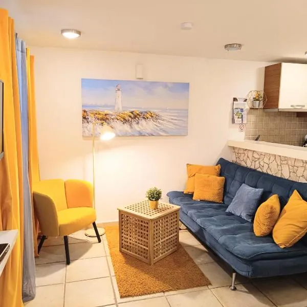 AS Lucana Apartment - Ground floor, hotel in Vis