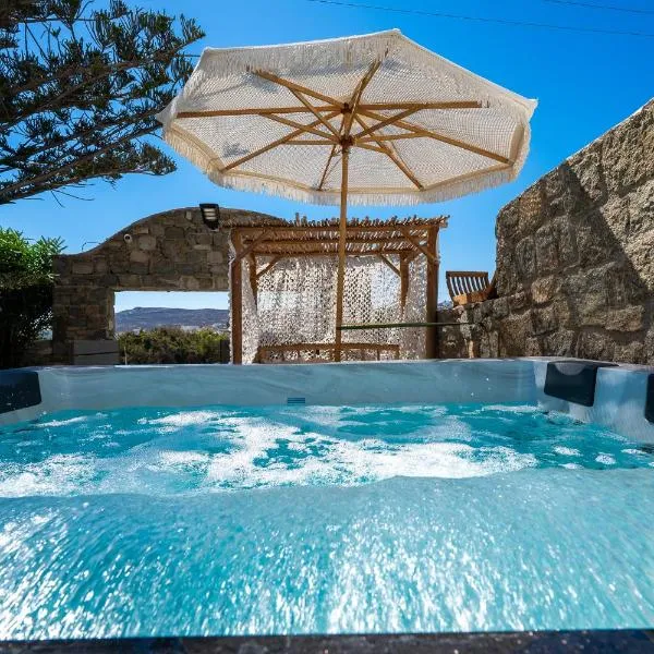 Mykonos Double Luxury Suites Collection-With External Hot spa Adults only, hotel ad Áno Merá