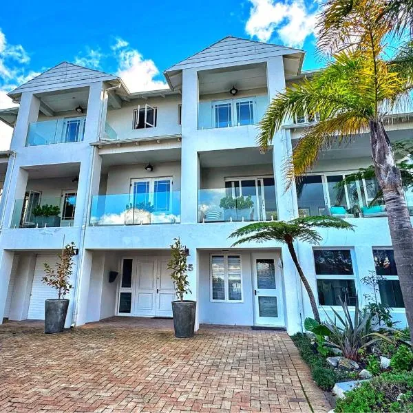 Sea 'n Summit Suite: Hermanus şehrinde bir otel