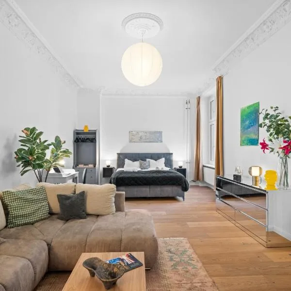 Loftly Kant99 - Zentral - 90m2 - Self Check-In - 300 Mbit, khách sạn ở Berlin