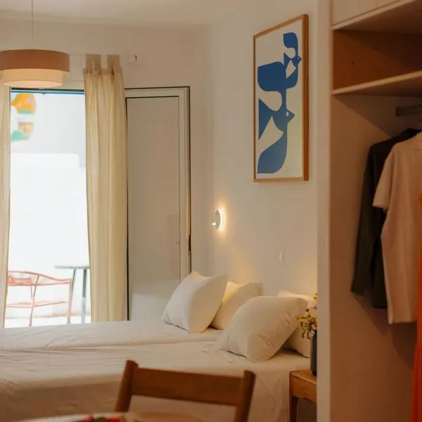 Adelfia Studios – hotel w mieście Parikia