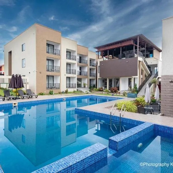 AIDEN HOMES AND APARTMENTS HOTEl – hotel w mieście Koforidua