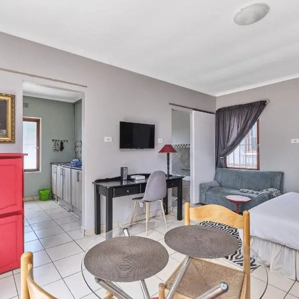 The Cozy 1 bedroom apartment, hotel Roodepoortban