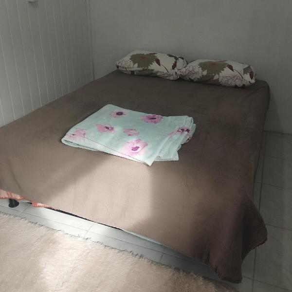 Casa inteira com pátio - Foto 2