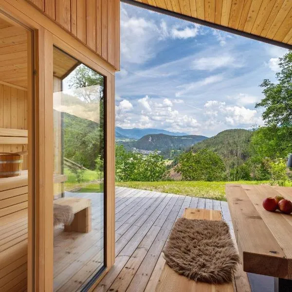 Oberplunerhof Luxury Chalet Skyline, hotel en Colli in Pusteria