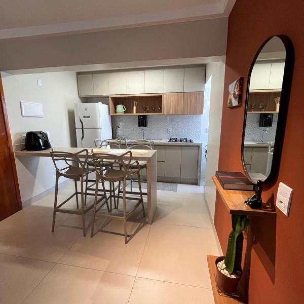 Apê no Setor Bueno, 2 quartos climatizados e garagem, localização excelente! - Foto 4
