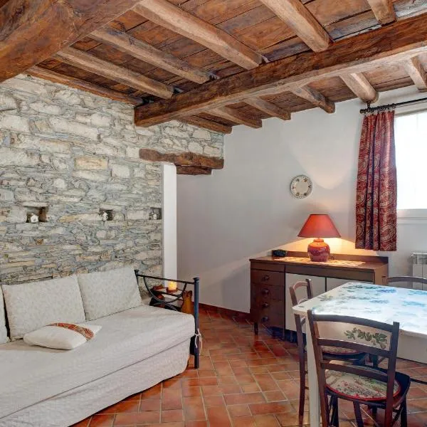 Il piccolo fienile, hotel v destinaci Vessalico