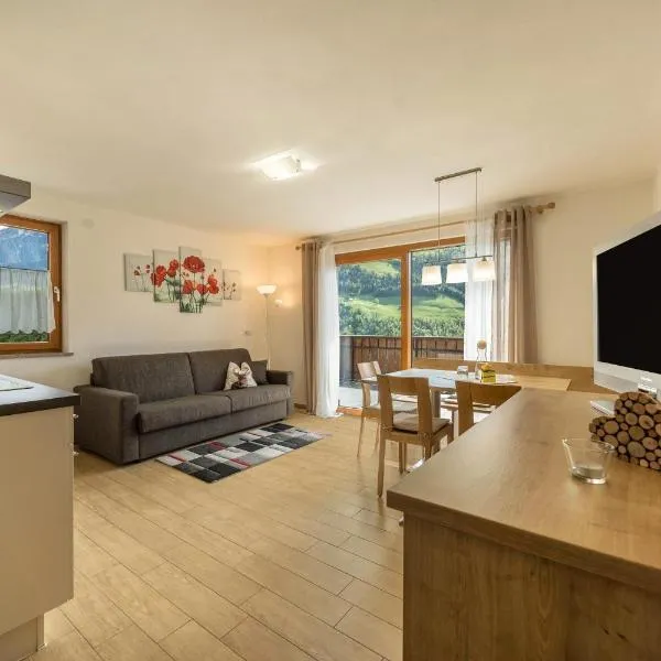 Pfandlerhof Ferienwohnung Rot、サン・マルティーノのホテル