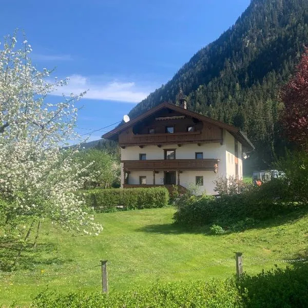 Ferienwohnung Durst 2, hotel en Mayrhofen