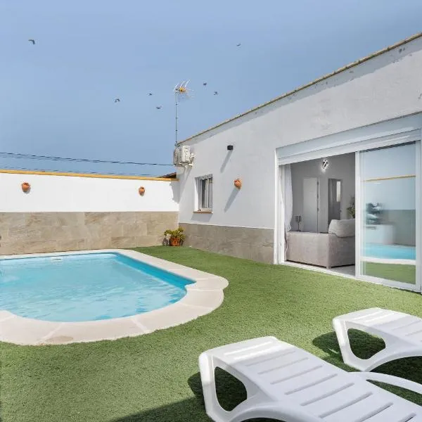 La Brujita, hotel in Chiclana de la Frontera