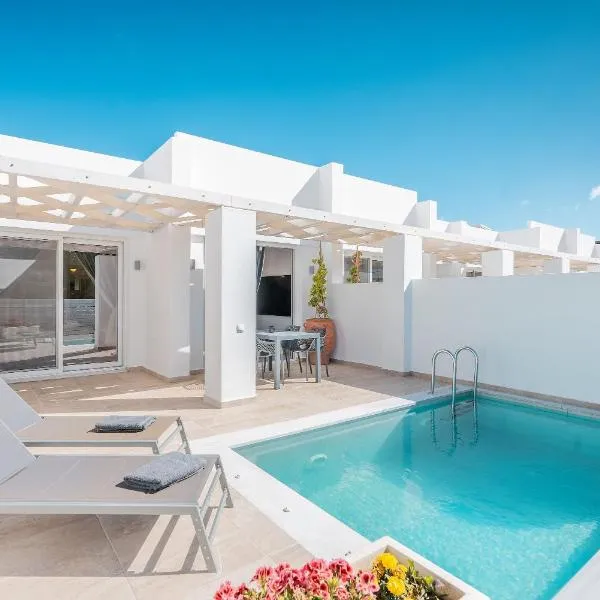 Punta Mare Villa 2, hotel in Karpathos Town