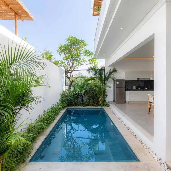 Moon Light Villa, ξενοδοχείο σε Pererenan