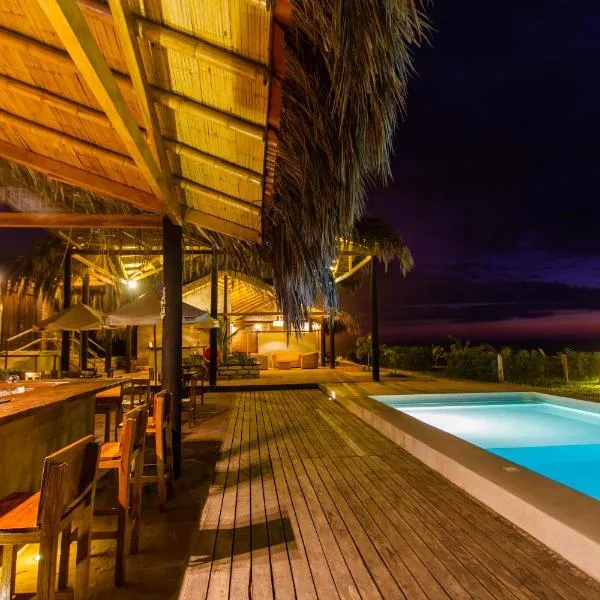 Hoja de Palma Bungalows, hotel in Canoas de Punta Sal