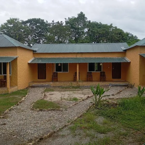 Chital lodge, hotel in Chitwan