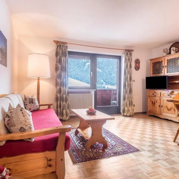 Casa Rustica App Seceda, Hotel in St. Ulrich in Gröden