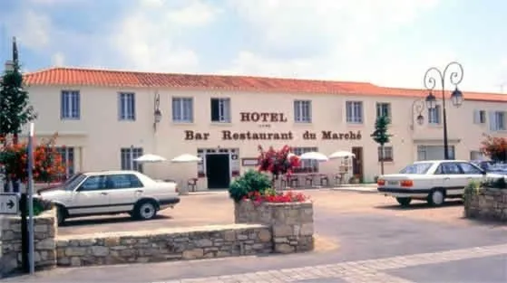 Hôtel du Marché – hotel w mieście Beauvoir-sur-Mer