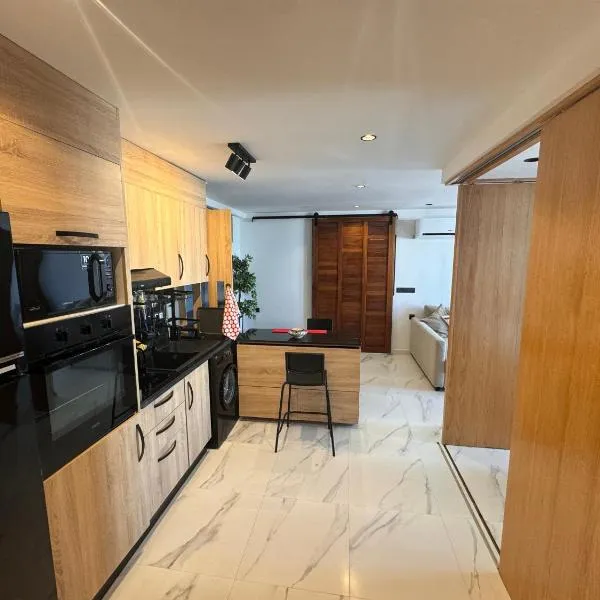 Magnifique appartement Bahia Smir Fnideq Mdiq nord, hotel v destinaci Fnidek