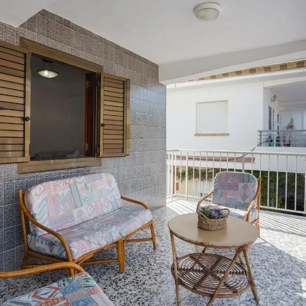 Llúria 51, hôtel à Oliva